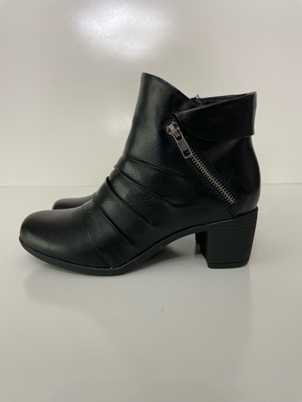 Axxiom “ Ophelia” Black Faux Leather Side Zip Ankle Boot 2” Heel, size 6.5